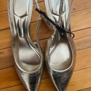 Zara Metallic Gold Slingback Heels- new with tags